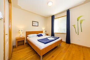 Beachfront Apartment Mareo 5