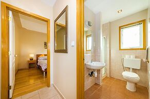 Beachfront Apartment Mareo 4