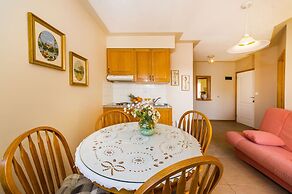 Beachfront Apartment Mareo 3