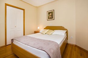 Beachfront Apartment Mareo 3