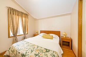Beachfront Apartment Mareo 6