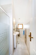 Beachfront Apartment Mareo 6