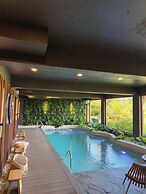 Cascadas Hotel