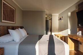 Cascadas Hotel