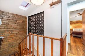 Casa Madera Parque Lleras With Private Jacuzzi