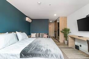 Go Living Suites - 1305
