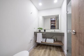 Go Living Suites - 1305