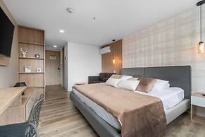 Go Living Suites - 1317