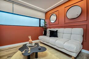 Go Living Suites - 807