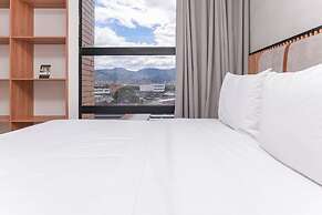 Metropolitan Living - 515a