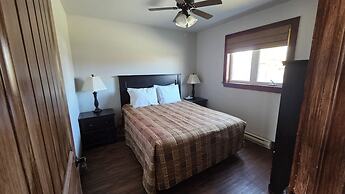 Motel & Chalets l'Acadien sur mer