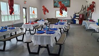 Motel & Chalets l'Acadien sur mer