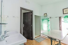 Hostel el Castillo by CABANA Rentals