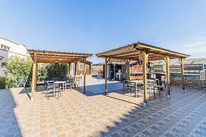 Hostel el Castillo by CABANA Rentals