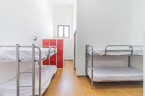 Hostel el Castillo by CABANA Rentals