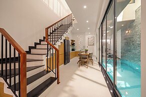 N TO M Villa