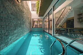 N TO M Villa