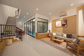 N TO M Villa