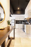 SILK-408 Convenient Apartment in Zone 4