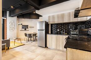 SILK-408 Convenient Apartment in Zone 4
