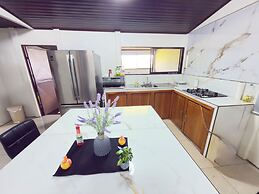 Paulos View Lodge