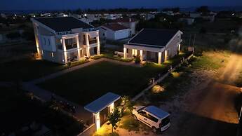 Bianco Mare Studios-Apartments