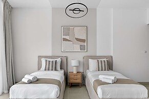 Silkhaus Modern 2bdr Flat in Julphar Tower