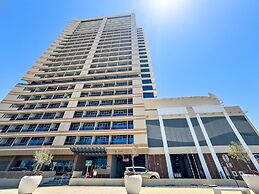 Silkhaus Modern 2bdr Flat in Julphar Tower