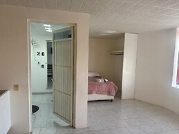 Hospedaje Casa Vazquez Sucursal Rojo Gom