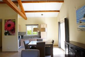 Villa in Parthenay With Private Garden