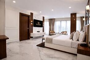 Valmere Chery Blossom Suites