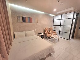 Suwon Station Hotel Terry's