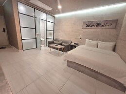 Suwon Station Hotel Terry's