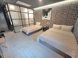 Suwon Station Hotel Terry's
