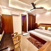 SUNBURRY HOTEL TAPOVAN RISHIKESH