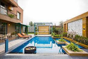 ELIVAAS Noahs Ark 3BHK Villa with Pool