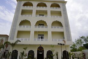 Neendar Heritage Resort