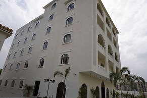 Neendar Heritage Resort
