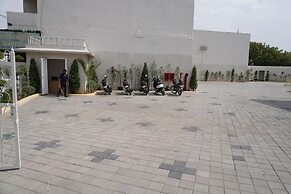 Neendar Heritage Resort