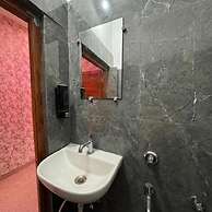 Hotel Vijaya Palace