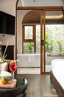 D' Hoa Lư Bamboo Retreat & Coffee