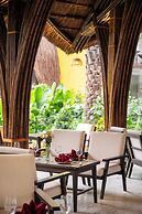 D' Hoa Lư Bamboo Retreat & Coffee