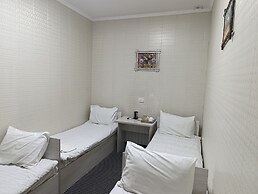 Bilol Guest House