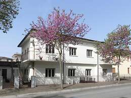 Bright Three Guests Flat in Lignano
