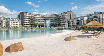 Crystal Ace Lagoon & Pool Bliss