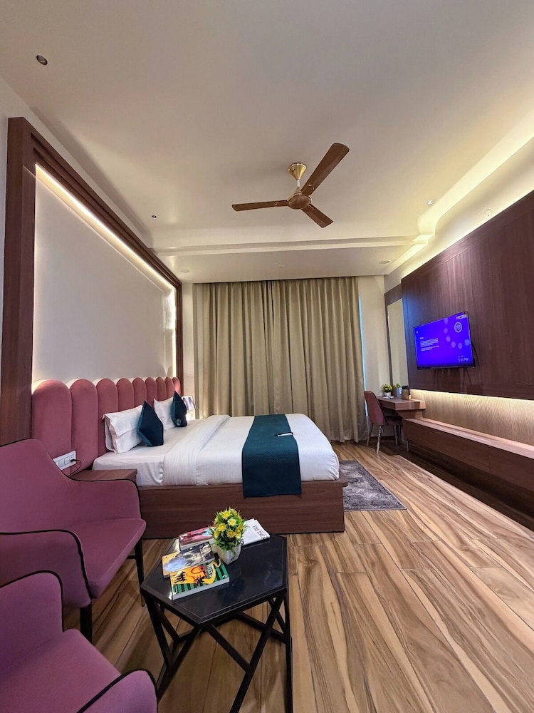 Infinity Hotel