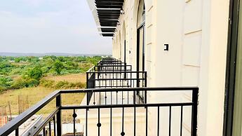 Mandhata Riverview Palace