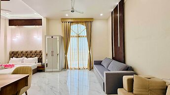 Mandhata Riverview Palace