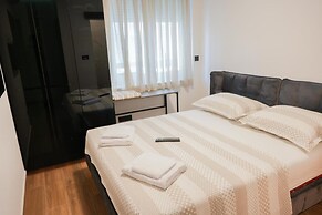 Modern apartment Zeravica with balcony