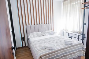 Modern apartment Zeravica with balcony